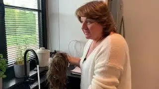 Nettoyer sa prothèse capillaire médicale synthétique