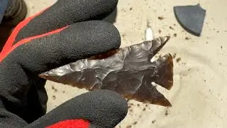 #216 Notching KRF. #flintknapping #arrowheads #ancientart #art #blade 