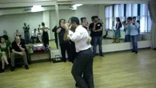 Argentine Tango: Claudio Villagra and Romina Levin workshop colgadas y volcadas