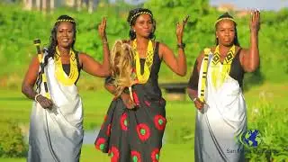 Dioor Ajuong Naar by Unique Aruai