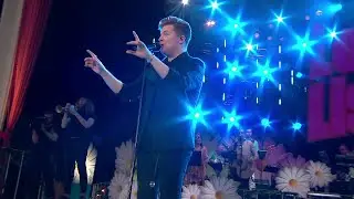 Robin Stjernberg - Rain - Lotta p&aring; Liseberg (TV4)