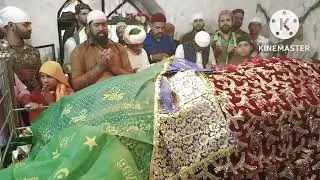Peerzada Syed Munne Miyan Sahab Ke Sath Darbar E Syedna Quader Shah Qumaisiul Azam R.A Me Hazri
