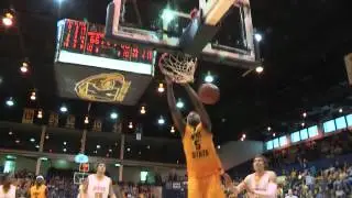 Chris Evans Dunks - Kent State