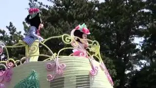 ミッキーを待ちわびるミニー