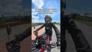 Ignoren mi buzo honda y mi moto Suzuki jajaj #vstrom250sx #motoviajero #bikergirl #travel #badbunny