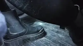 Pedal Pumping, She Drives with Boots, Manual Driving