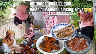 KEHIDUPANKU DI DESA | DIKAMPUNG MIRIPIS HUJAN ,MASAK BALADO TERONG , SAMBEL TERASI ,GORENG IKAN ASIN