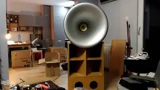 ORIS 150 tractrix horn, Lowther EX3, LaScala bass bins