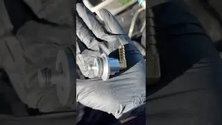 Montamos un regulador de gasolina en el bmw turbo  #bmw #drift  #mechanic