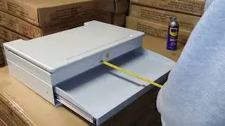 CUZZI DMED1 Height Adjustable Medical Computer Workstation - Keyboard Rail Lubrication