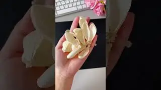 DIY lotus flowers in corn husk #handmade #handmadegifts #flowers #gift #lotus  #handmadecraft #diy