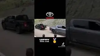 Chevrolet  colorado vs  toyota hillux