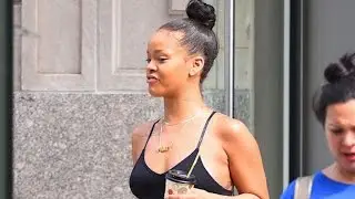 Rihanna Goes Make-Up Free, Shows Off Her Toned Abs In NYC Ahead of the VMAs