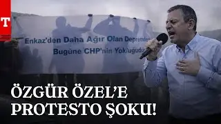 Hatay&rsquo;da &Ouml;zg&uuml;r &Ouml;zel&rsquo;e Sert Protesto: &ldquo;Enkazdan Daha Ağır Olan CHP&rsquo;nin Yokluğu&rdquo; - T&uuml;rkiye Gazetesi