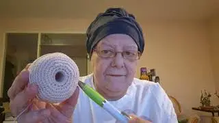 Stricklieselkörbchen mal anders, eine kleine Eule, ein zuckersüßes Wintermädchen ( wird es mal)