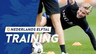 De eerste training met bondscoach Frank de Boer