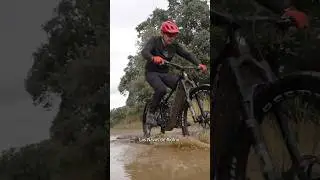 Son una eMTB y un coche h&iacute;brido comparables? #revistabike #mtb #jeep #mountainbike