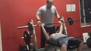 Teaching my son how to believe in himself at the gym. #subscribe #motivation #chestworkout #power 