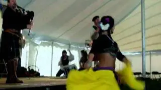 Connecticut Renaissance faire CTRF 058 rouges lite belly dancer