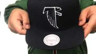 Falcons 'THROWBACK-BASIC SNAPBACK' Black Hat by Mitchell & Ness