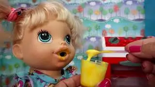 MINHA BONECA ADORA COMER MOUSSE E BEBER MAMADEIRA BABY ALIVE AMANDINHA