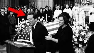 Andy Williams STOPPED SINGING at RFK's funeral&mdash;Ethel Kennedy's next move left 2,300 in TEARS