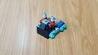 C&aacute;ch L&agrave;m Robot biến h&igrave;nh bằng Lego | Building robot transformer Optimus Prime Mini Lego 5.7