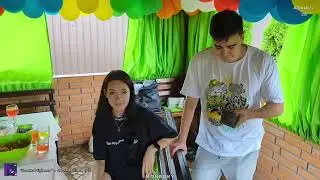 Милаха танцует
