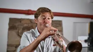 Valentin Garvie. 2-Moco perpetuo (de 4 desplazamientos para trompeta sola)