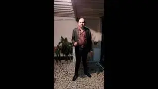 Eu de Blazer de Couro e Cal&ccedil;a de Couro e Bota de Couro