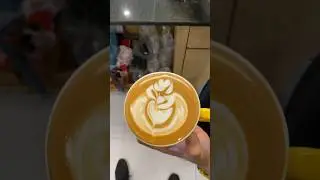 🌹 Latte Art 🖼️#baristalife #latteart #coffeelatte #pleaseadvise