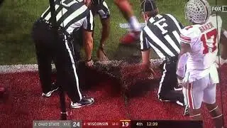 Field Turf Splits Open During Ohio State vs Wisconsin Game (Lucas Oil Stadium 12/2/17)