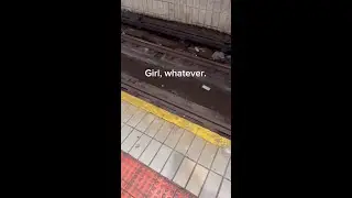 NYC rats got no chill 🐀