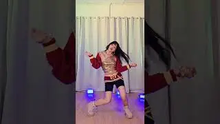[MIRRORED] JEON SOMI (전소미)  &lsquo;Gold Gold Gold&rsquo; dance cover w/ CIDER outift #shorts