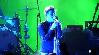 Kids In Glass Houses - Giving Up (Live London Shepherd's Bush Empire)