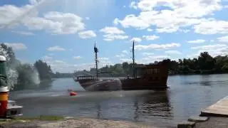 Pirate ship- fire truck Water fight #likeacaptain