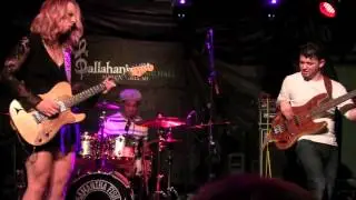 ''WHEN YOU HOLD ME TIGHT'' - SAMANTHA FISH @ Callahan's, Aug 2015
