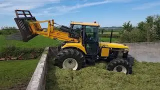 30-5-21 RW & HC Breach. Grass silage with Claas Jaguar 820 and Moffett 7840