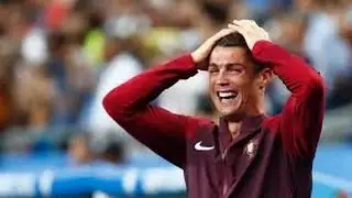 Ronaldo Injury se blesse || ronaldo pleur || ronaldo crying || final euro 2016 - France vs portugal