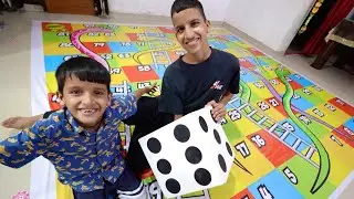 SNAKE GAME FOR HOME😅