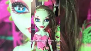 Она прорвалась сквозь бетон! Обзор игрового набора &laquo;Тайны тайного сада&raquo; из Monster High: Венера М...