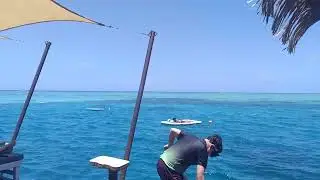 Seventh Heaven floating bar and restaurant, Fiji 