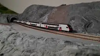 IC 2000 im neuen IC 2020 Refit Design von Roco in H0 - Trainaction pure