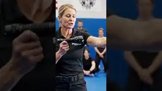 Self Defense Flashlight 🔦 #selfdefense #flashlight #unitedstates #unitedkingdom #australia #canada