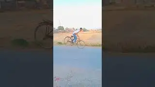 desi cycle stoppie 👈 #shorts#stunts#stoppie