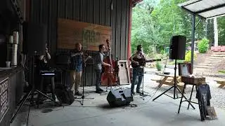 Pat Sheridan - Shady Grove /// live at Mills River Brewing