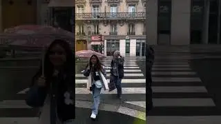 Streets of Paris 💓 #paris #travel #vblogs #shorts