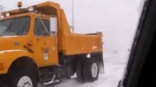 Driving in a Blizzard in Fargo ND -www.FargoSnow.com