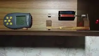 Mendocino  Motor. Вращение от люминесцентной лампы, а ведь в это никто даже и не верил.