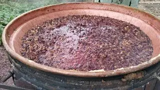 Pečenje Rakije od Grožđa [Komovica] 2020 (Roasting of Grape Brandy [Komovica] 2020).